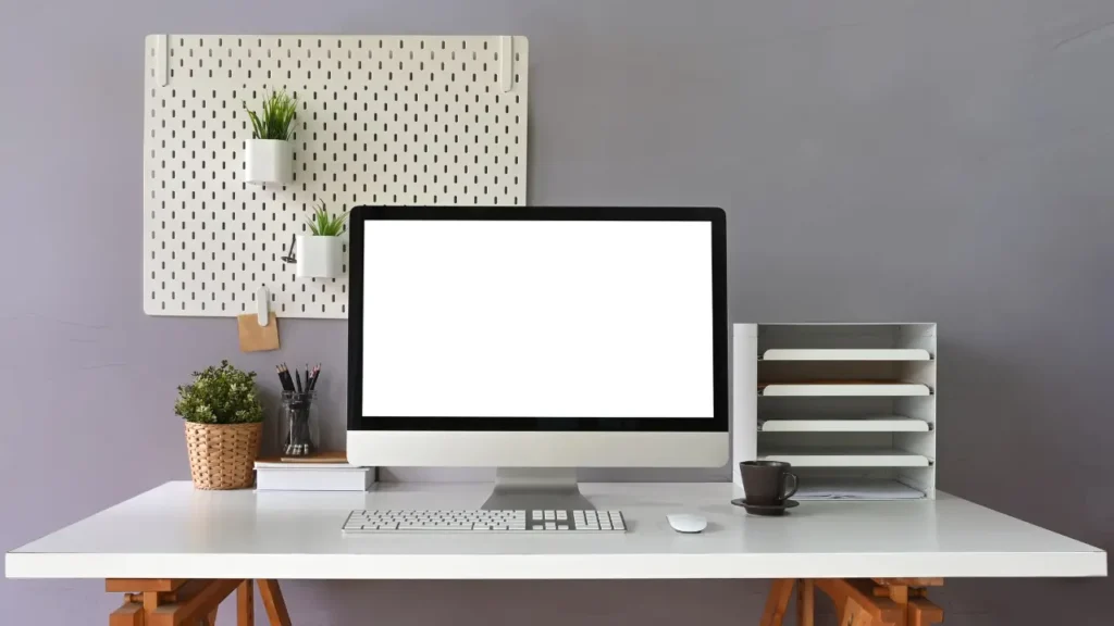 A working station with organisers for office supplies